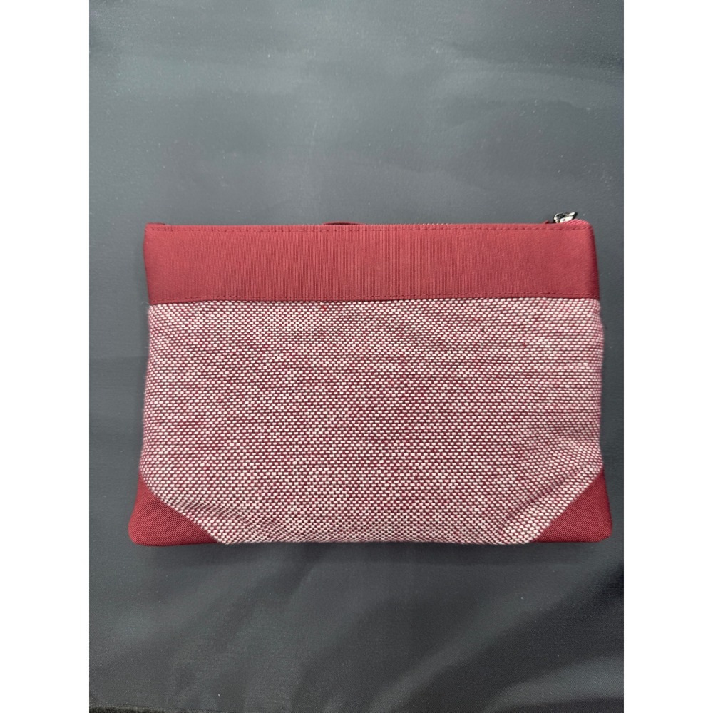 MARTIN GRANT QANTAS First Class Amenity Kit Pouch Unisex Burgundy Red Stripe OS - Picture 4 of 6